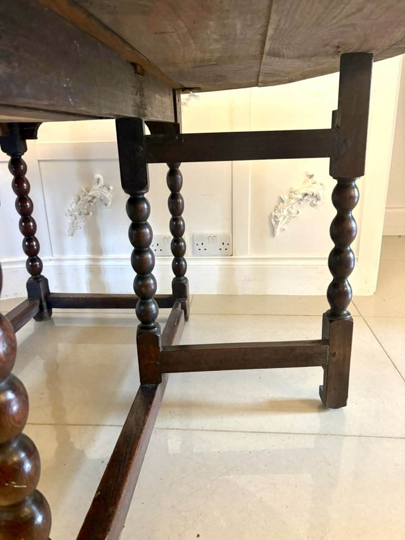 Exceptional Quality Antique 17th Century Oak Gateleg 6 Seater Dining Table with Bobbin Turned Legs - Image 12
